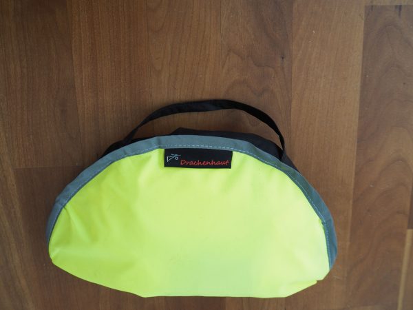 Drachenhaut Edition 2in1 neongelb – Regenschutz für Radler